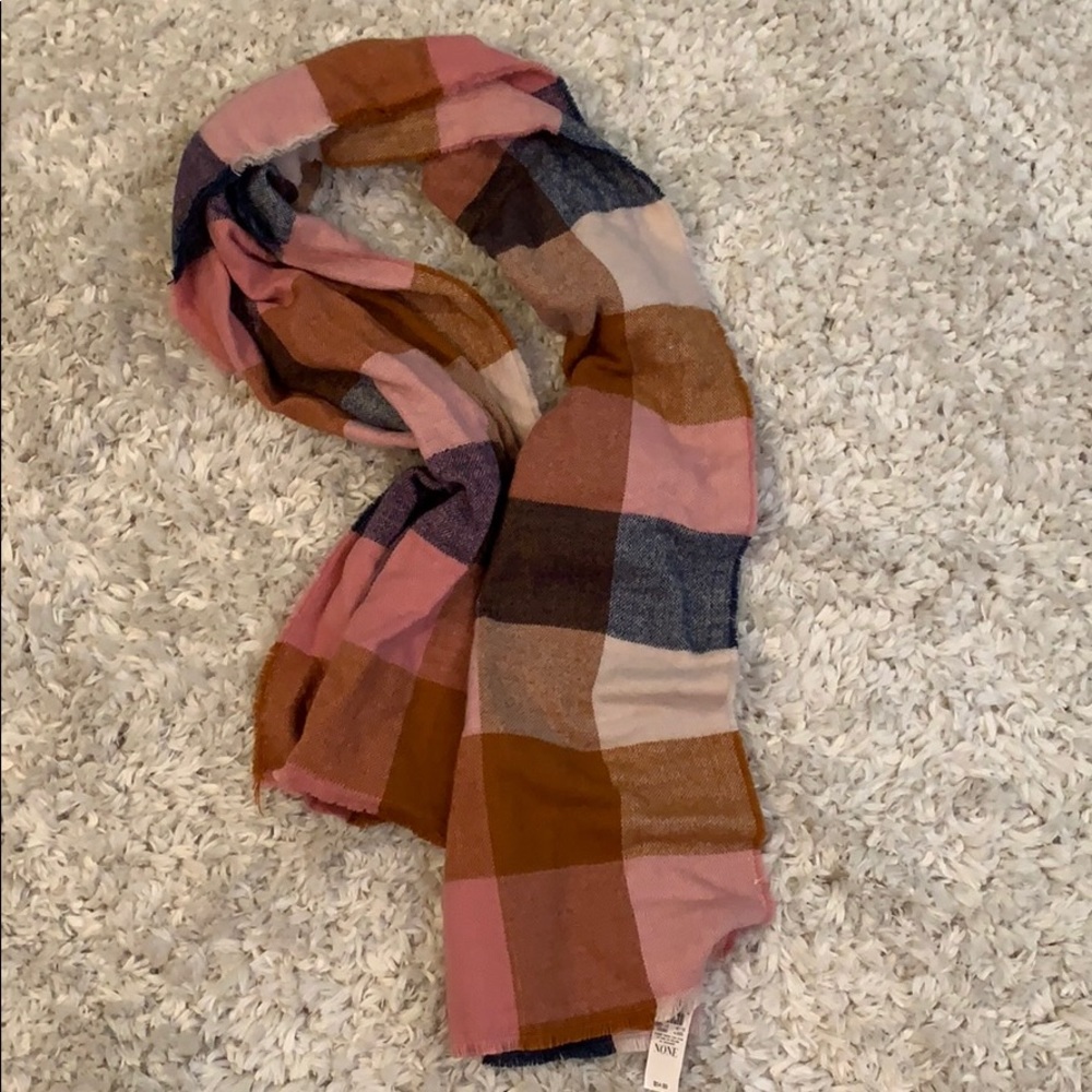blanket scarf NWT